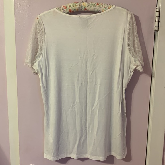 3/25$ Alison Sheri lacy top - Picture 2 of 5